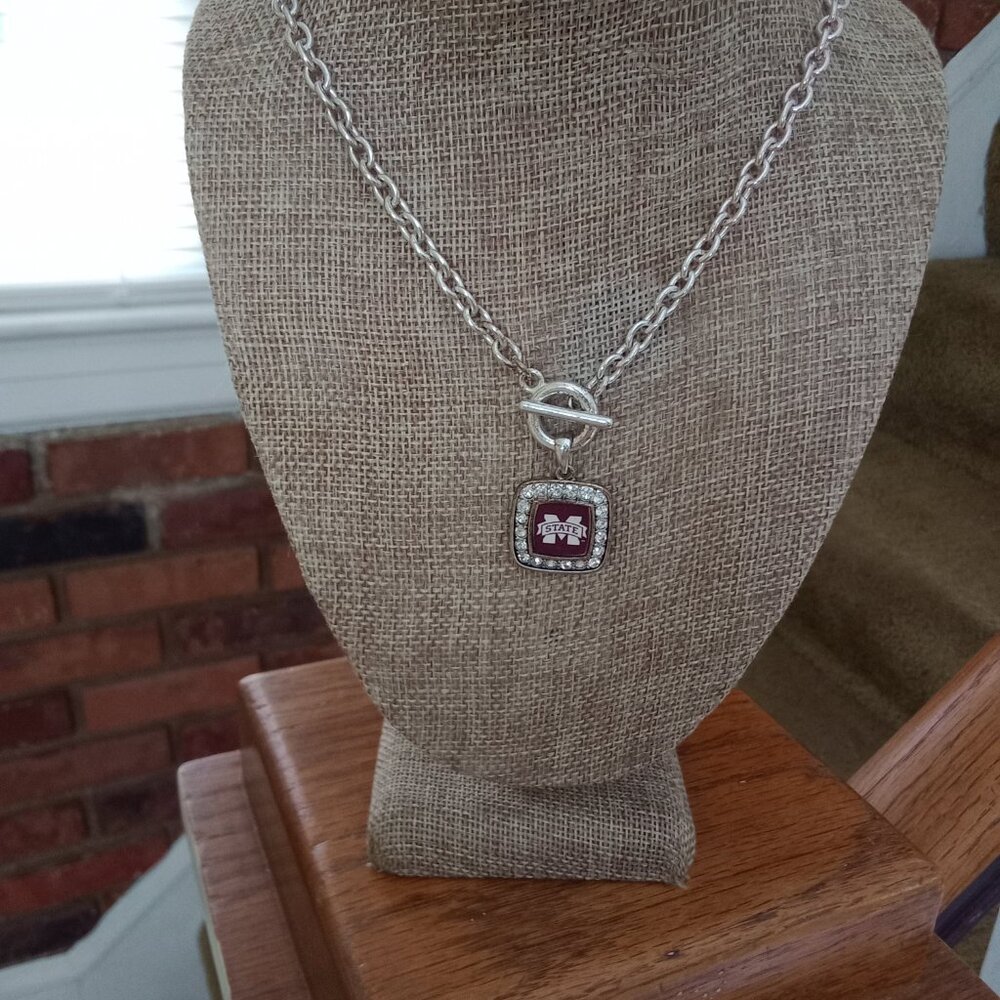 Mississippi Bulldogs - Picture 2 of 6